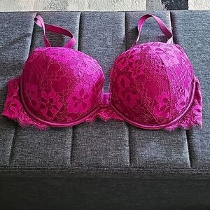 Victoria Secret Push-up Bra magenta color